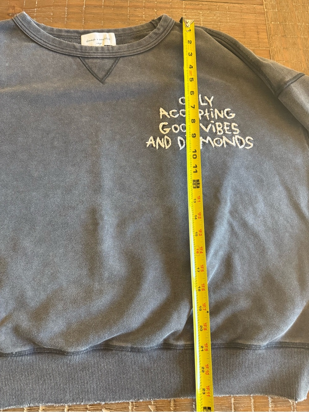 Diamonds and Sweatshirts size XL - Picture 7 of 10